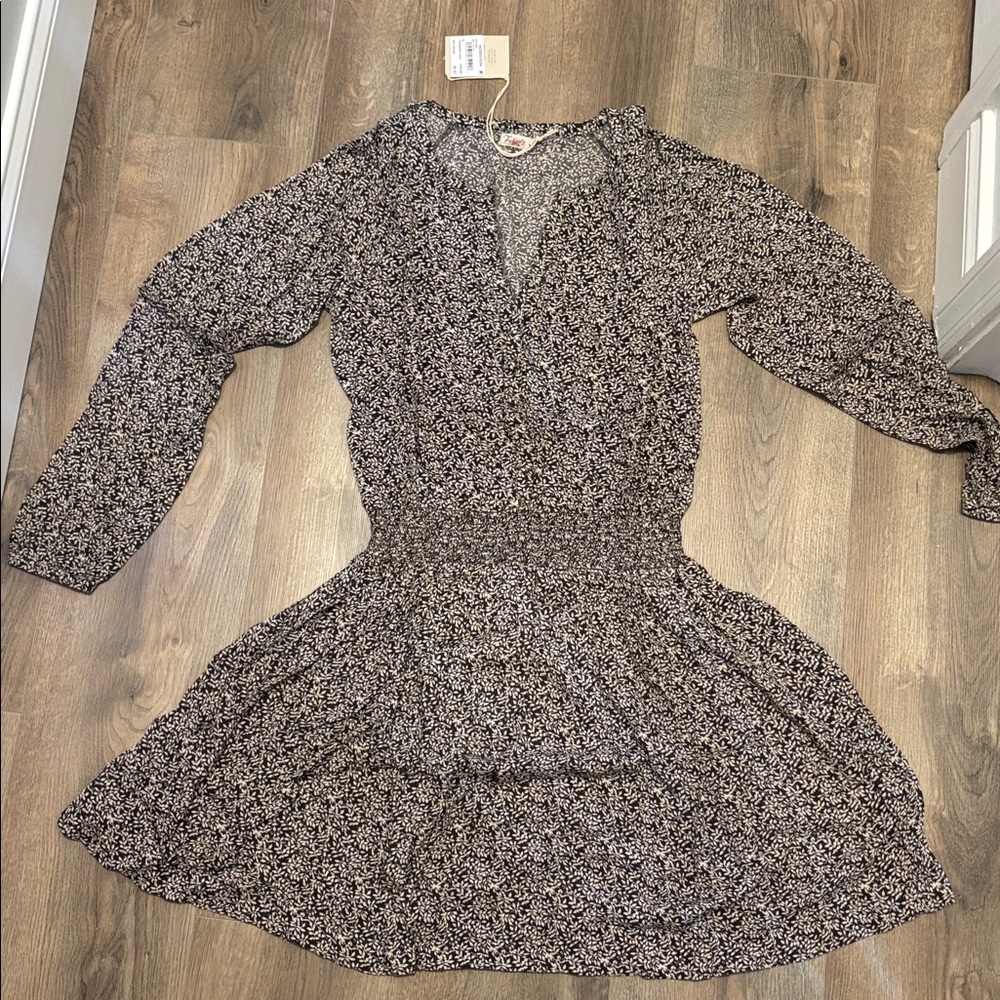 Faherty- Dark Brown and White Leaf Pattern Dress